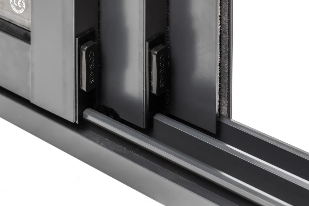 Damper plugs in the ends of the doors for comfortable opening and closing.
